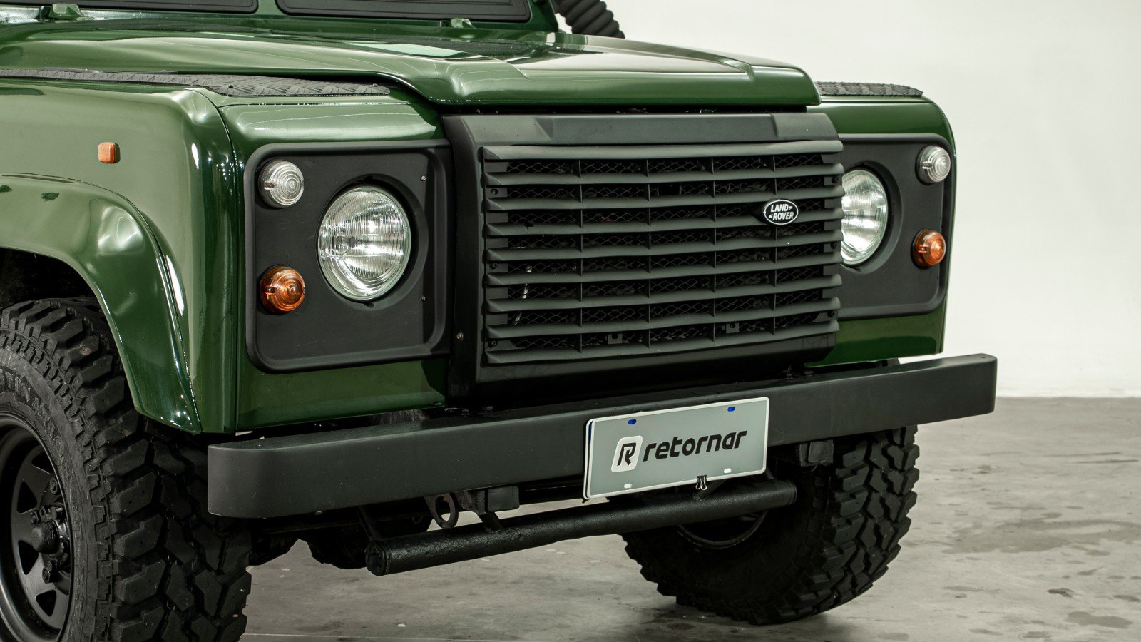 Defender 110 - Frente