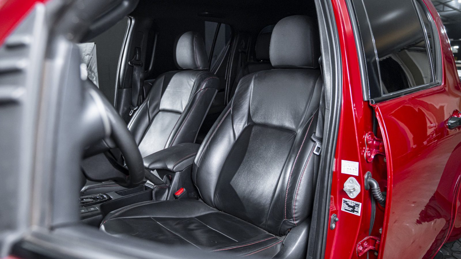 Hilux 4x4 - Bancos em couro