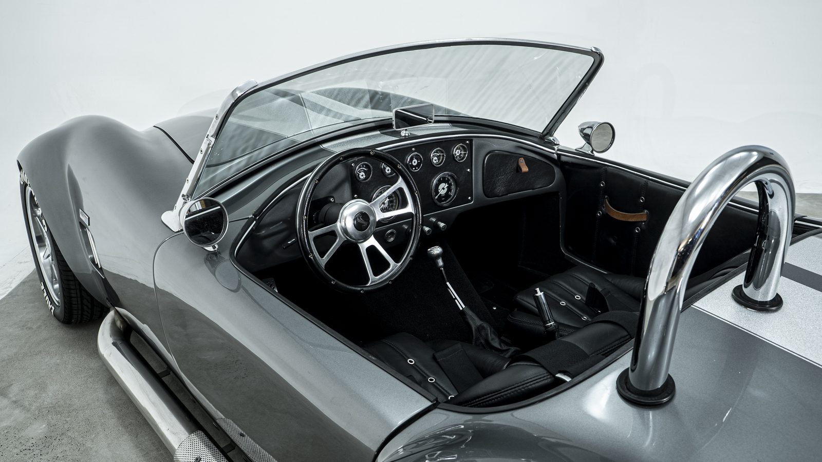 Shelby Cobra V8 - Interna
