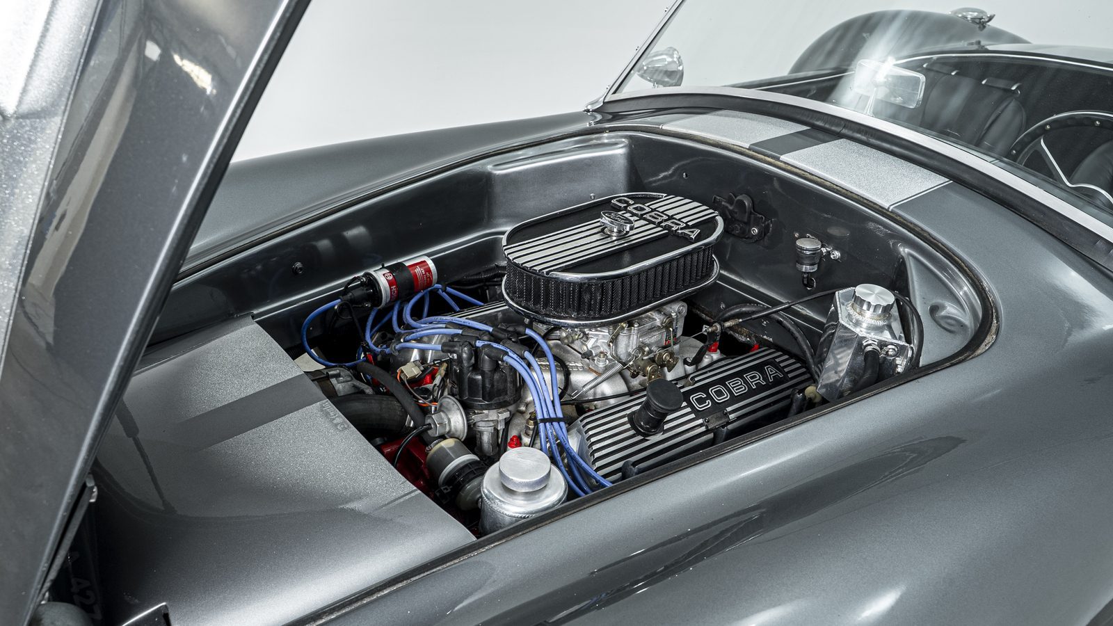 Shelby Cobra V8 - Motor