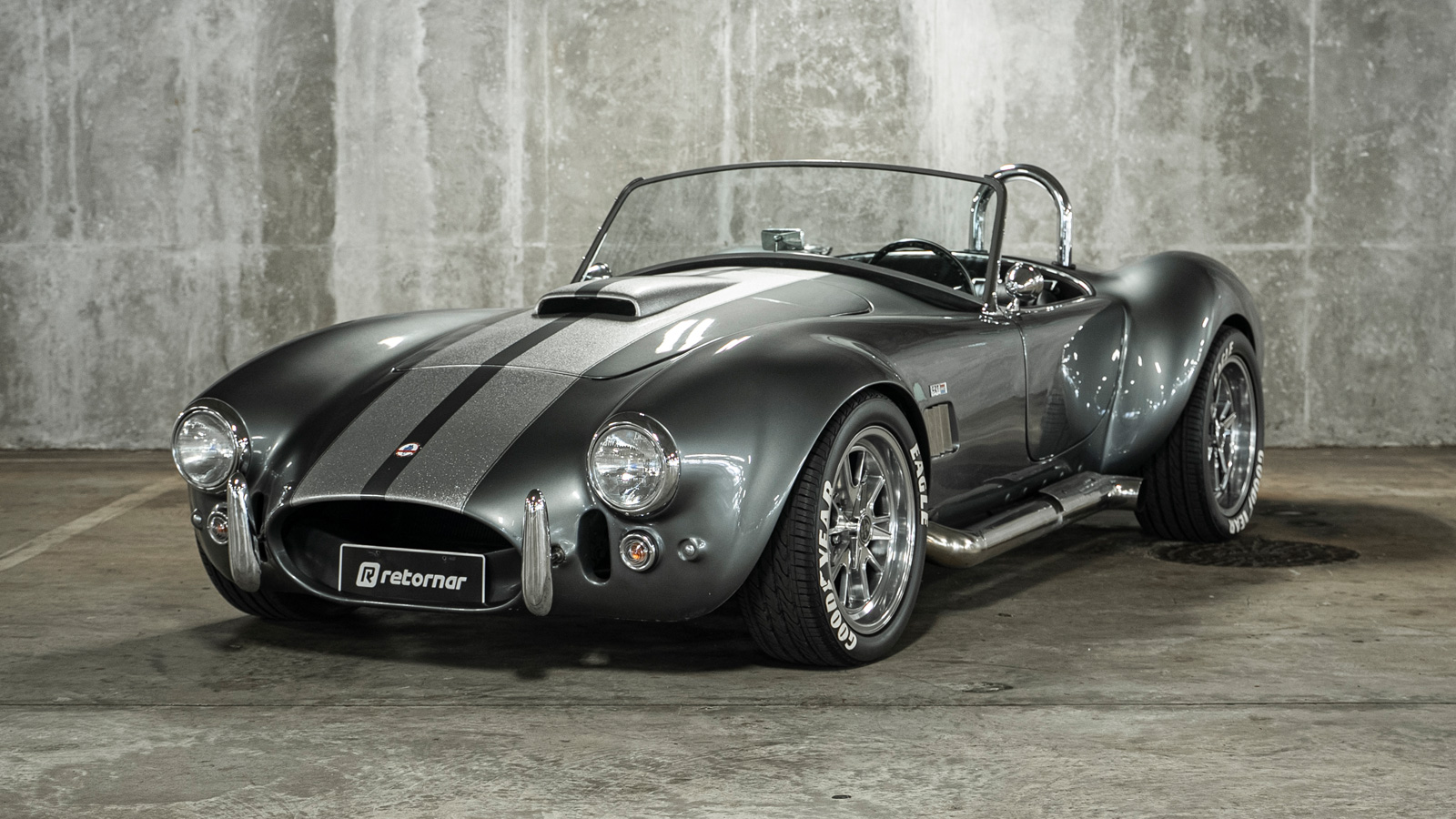Shelby Cobra V8 - Visão geral