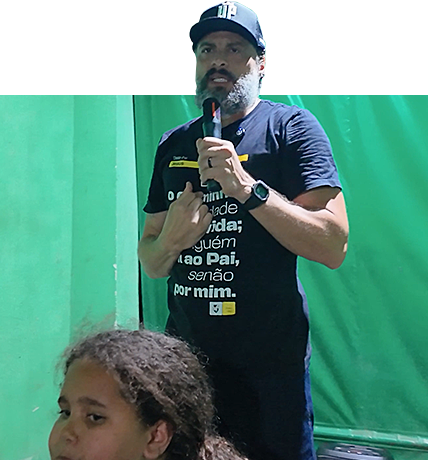 Levamos o amor de Jesus ao Monte Cristo!