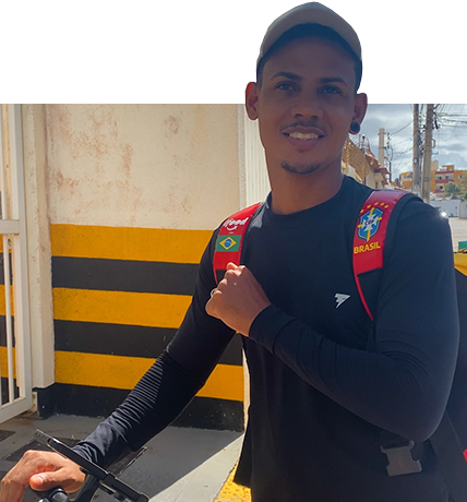 Retornar abençoa entregador em Salvador